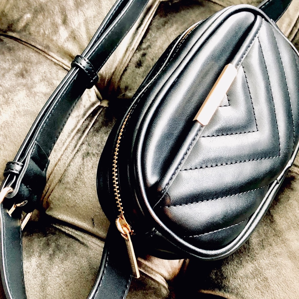 🖤A New Day fanny pack waist bag mini bag